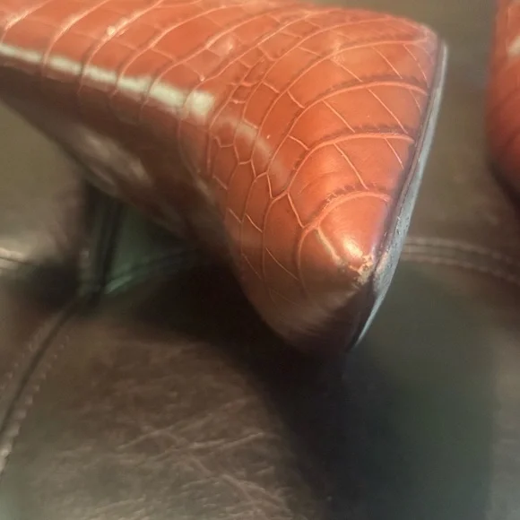 Tory Burch Brown Crocodile Pattern Heeled Shoes size 10 - Picture 6 of 7